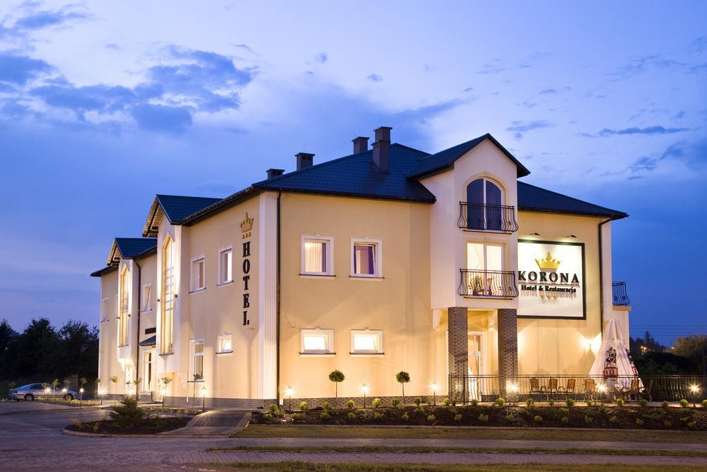 Hotel Korona Rzeszów Exteriör bild